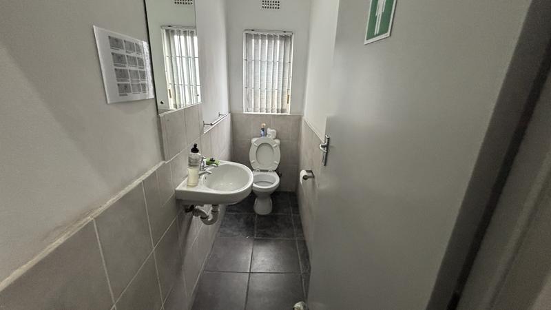 To Let commercial Property for Rent in Paarden Eiland Western Cape